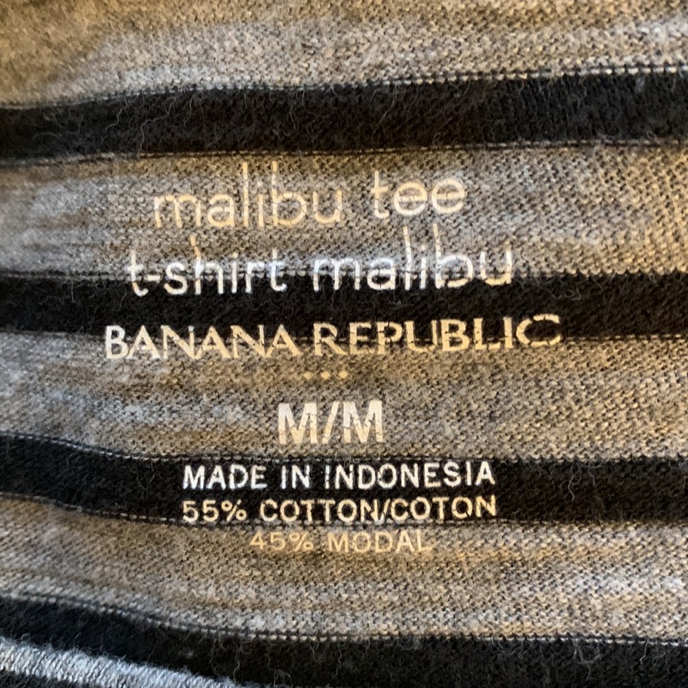 Banana Republic Women’s Malibu Tee - Picture 5 of 5